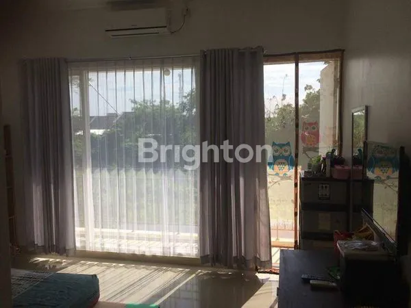 image GENTAN SIAP HUNI 2 LANTAI PLAFOND TINGGI BAGUS (8)