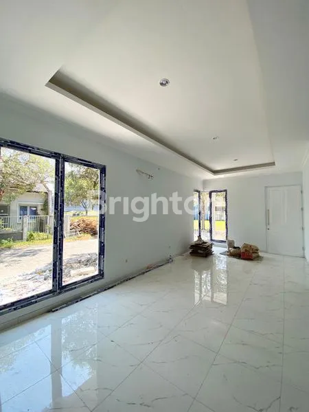 image 3,1 M NEGO TIPIS, RUMAH BARU 2 LANTAI SIAP HUNI, HOOK, BUKIT PALMA CITRALAND SURABAYA (3)