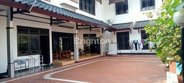 image RUMAH MEWAH LOKASI PREMIUM (1)