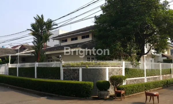 image RUMAH POSISI HOEK DI PAMULANG PERMAI BARU TANGERANG SELATAN (1)