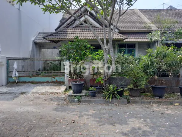 image RUMAH LAMA DI KAWASAN ELITE SOLO BARU (2)