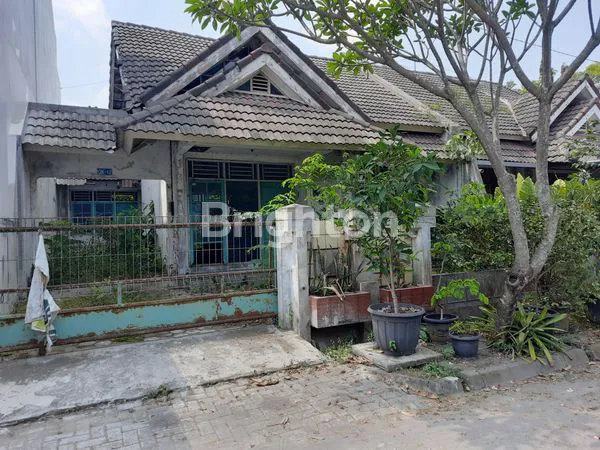 image RUMAH LAMA DI KAWASAN ELITE SOLO BARU (1)