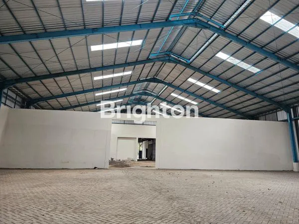 image GUDANG LUAS 2100AN DI KOLAK KAB. KEDIRI (1)