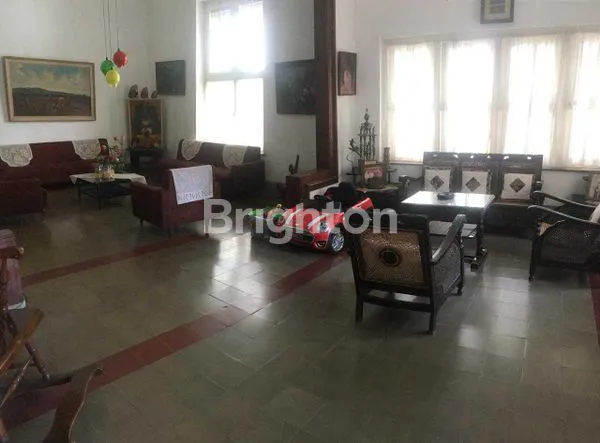 image RUMAH DI JL CILIWUNG SURABAYA  (3)