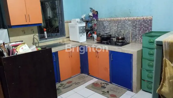 image RUMAH SIAP HUNI DI KOTA DEPOK (8)