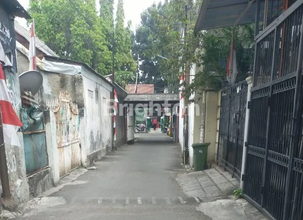 image RUMAH GROGOL HITUNG TANAH POSISI DI BADAN COCOK DIBANGUN BEBERAPA UNIT (2)