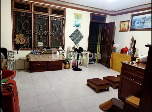 image RUMAH KEAMANAN KEAGUNGAN TAMAN SARI - 2 LANTAI & SIAP HUNI (3)