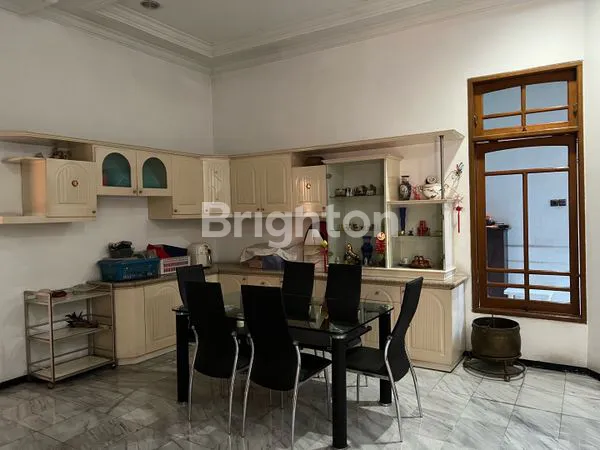 image DIJUAL RUMAH SIAP HUNI ISTIMEWA FURNISHED DARMO PERMAI TIMUR (5)