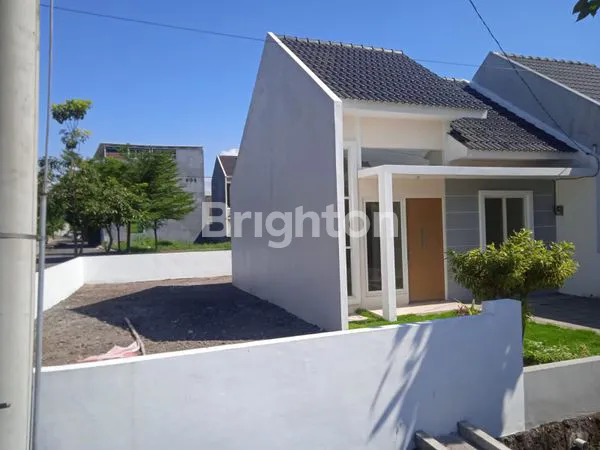 image RUMAH POJOK SIAP HUNI DI LINGKAR TIMUR (1)