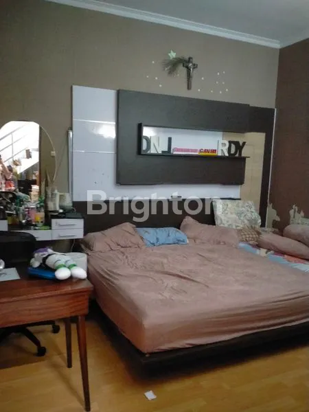 image RUMAH CANTIK SIAP HUNI DAN BEBAS BANJIR  DI PERUMAHAN EKSKLUSIF PONDOK KELAPA (2)