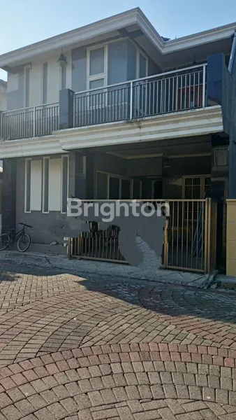 image RUMAH SECONDARY TERAWAT DI PAKUWON CITY, TAMAN MUTIARA, 2½ LANTAI. (1)