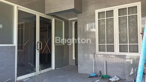 image RUMAH SECONDARY TERAWAT DI PAKUWON CITY, TAMAN MUTIARA, 2½ LANTAI. (5)