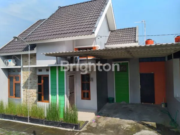 image RUMAH ONE GATE SYSTEM GEDONGAN COLOMADU DEKAT DENGAN EXIT TOL DEKAT DENGAN BANDARA BENAS BANJIR (1)