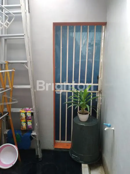 image RUMAH ONE GATE SYSTEM GEDONGAN COLOMADU DEKAT DENGAN EXIT TOL DEKAT DENGAN BANDARA BENAS BANJIR (8)