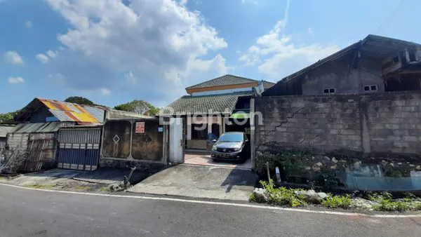 image RUMAH UNIK D TENGAH KOTA (2)