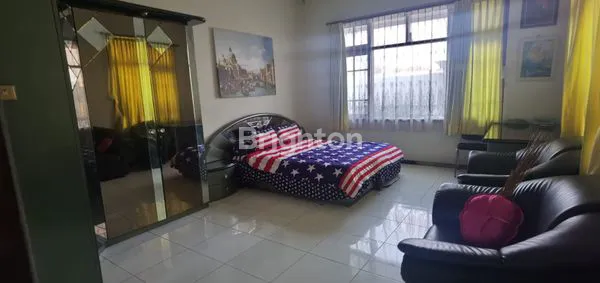 image RUMAH MEWAH 2 LANTAI, NOL JALAN KAWASAN PADAT, ORO-ORO DOWO, MALANG (3)