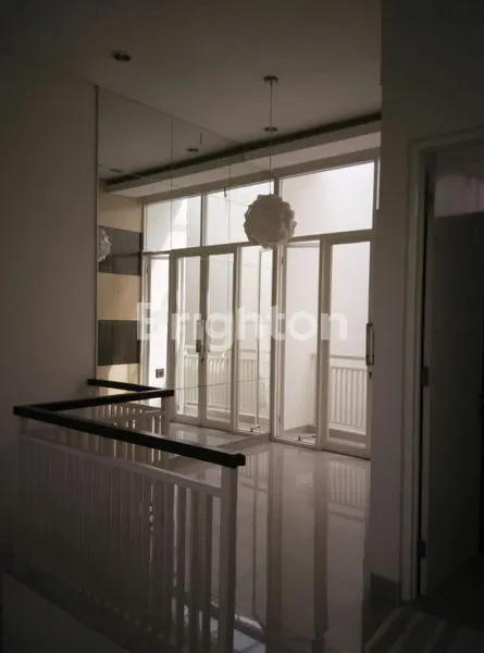 image RUMAH MINIMALIS 2 LANTAI DI KOALA REGENCY SURABAYA TIMUR  (7)