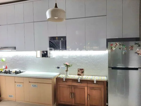 image RUMAH 2 LANTAI FULLY FURNISHED DI JAGAKARSA, JAKSEL (7)