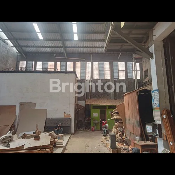 image GUDANG SIAP PAKAI! ROW JALAN 4 MOBIL PAPASAN! AKSES TRONTON!! HANYA 2 MENIT KE TOL KARTASURA!! HANYA 3 MENIT TOL SOLO (4)