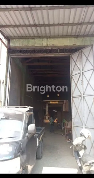 image GUDANG SIAP PAKAI! ROW JALAN 4 MOBIL PAPASAN! AKSES TRONTON!! HANYA 2 MENIT KE TOL KARTASURA!! HANYA 3 MENIT TOL SOLO (6)