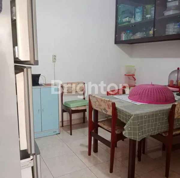 image  RUMAH SURABAYA, BARAT (3)