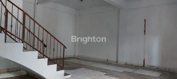 image TURUN HARGA!!! RUKO 2,5 LANTAI DENGAN ROOFTOP LUAS DEKAT LAPAS SOLO (2)