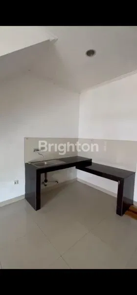 image DISEWA CEPAT RUMAH DI GREEN LAKE (5)