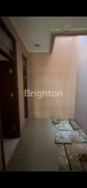 image DISEWA CEPAT RUMAH DI GREEN LAKE (3)