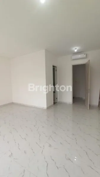 image RUMAH BARU MINIMALIS PONDOK TJANDRA 2 LANTAI ROW JALAN LUAS (5)