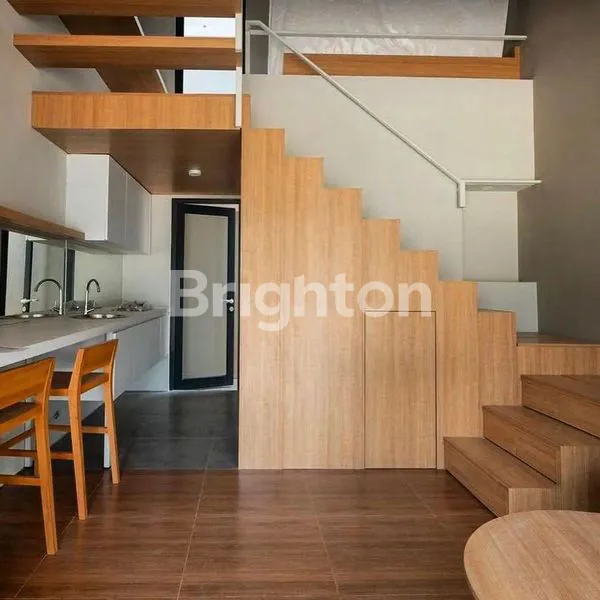 image RUMAH CANTIK FULL FURNISH DEPAN TAMAN DI FLEEKHAUZ BSD TANGERANG (3)