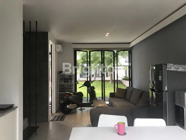 image TURUN HARGA RUMAH CANTIK SEMI FURNISH IVY DEPOK (1)