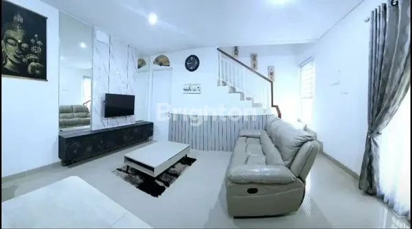 image RUMAH CANTIK FULL FURNISH INTERIOR DI CLUSTER ALMA GADING SERPONG TANGERANG (6)