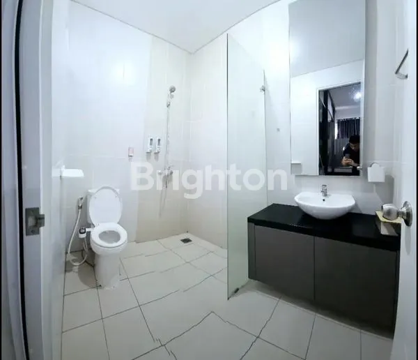 image RUMAH CANTIK FULL FURNISH INTERIOR DI CLUSTER ALMA GADING SERPONG TANGERANG (8)