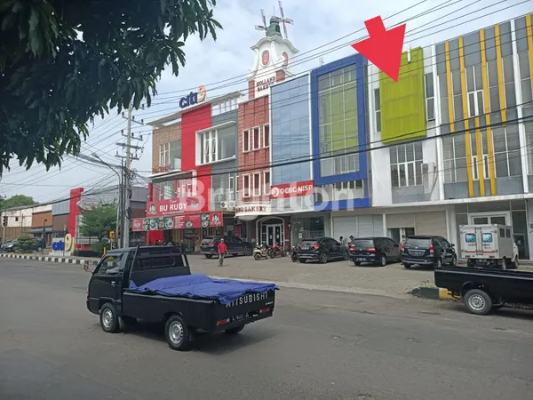 image RUKO 3 LANTAI RUKO CITY 9 KEBOMAS GRESIK (4)