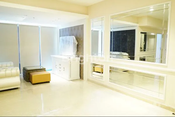 image APARTEMENT MEWAH 3 BR THE PEAK SURABAYA (3)