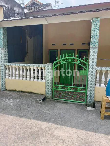 SEWA RUMAH TL KELAPA