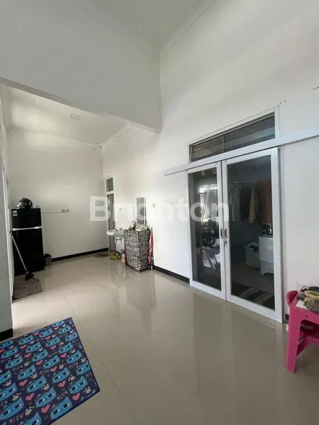 image RUMAH MODERN MINIMALIS SIAP HUNI DI TULUNGAGUNG (3)