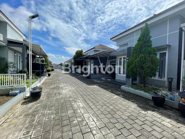 image RUMAH MODERN MINIMALIS SIAP HUNI DI TULUNGAGUNG (5)