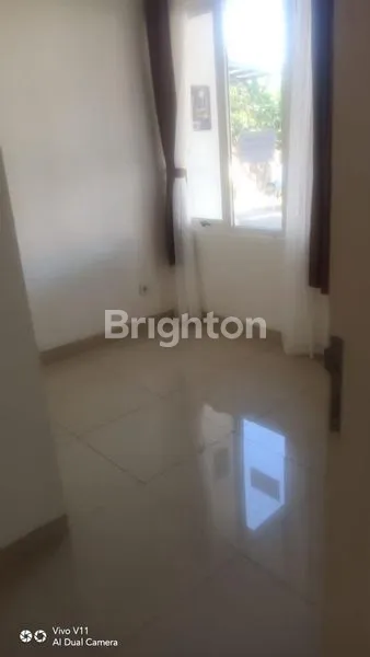 image RUMAH HOEK 2 LANTAI RESIDENCE ONE BSD TANGERANG (2)