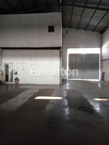 image GUDANG SIAP HUNI DEKAT CENTER POINT (1)