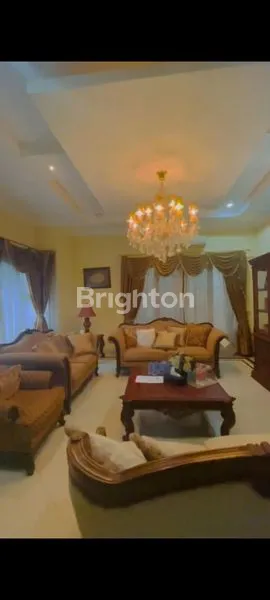 image RUMAH ASRI IDAMAN MEWAH DAN NYAMAN 2 LANTAI, FULL FURNISHED. DI MENTENG, JAKARTA PUSAT (1)