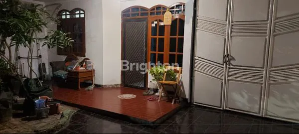 image RAYA BUBUTAN SURABAYA DEKAT PASAR TURI, PELABUHAN TANJUNG PERAK (2)