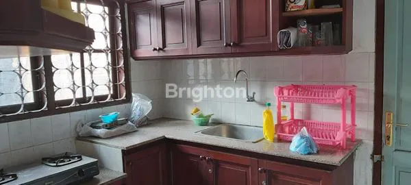 image RUMAH 2 LANTAI JALAN BESAR DAN LEBAR (6)