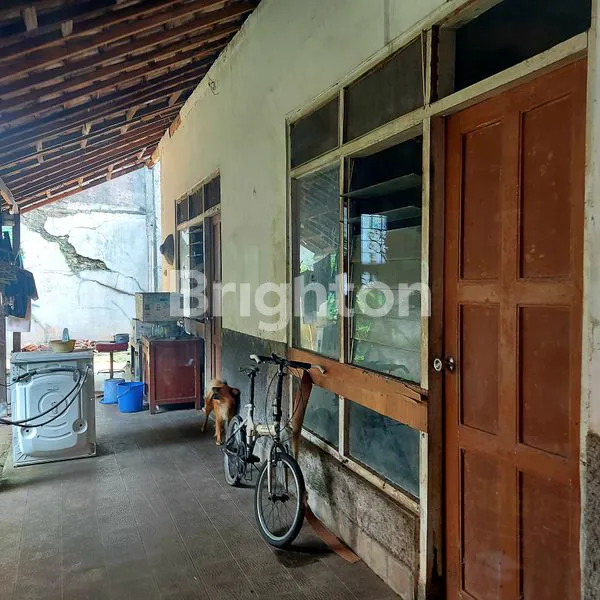 image RUMAH SANGAT STRATEGIS COCOK UNTUK BERBAGAI JENIS USAHA (8)