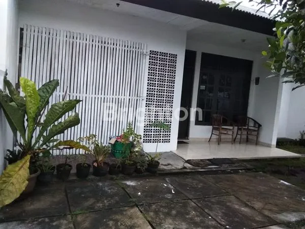image RUMAH DI KOMPLANG KADIPIRO BANJARSARI (1)