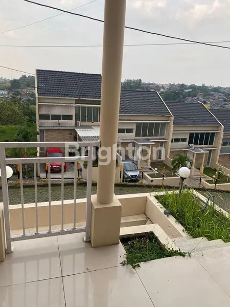 image RUMAH DI BUKIT GRAHA BHAKTI ASRI TEMBALANG SEMARANG (8)