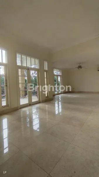 image RUMAH TINGKAT PONDOK INDAH JAKARTA SELATAN, CANTIK ADA KOLAM RENANGNYA (7)