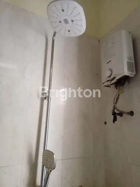 image RUMAH DI JUAL HITUNG TANAH COCOK UNTUK GUDANG (2)