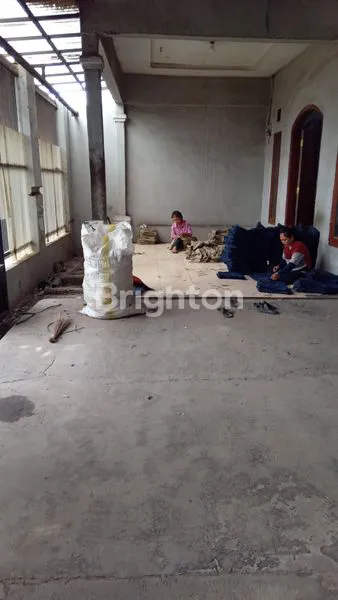 image RUMAH DI JUAL HITUNG TANAH ADA DI JALAN UTAMA (2)
