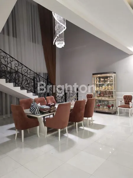 image RUMAH MEWAH DENGAN KOLAM RENANG PRIBADI BONUS FURNITURE DI MOJOLABAN SUKOHARJO (7)